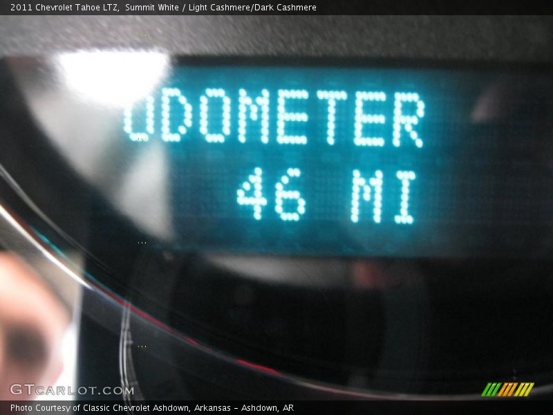 Summit White / Light Cashmere/Dark Cashmere 2011 Chevrolet Tahoe LTZ