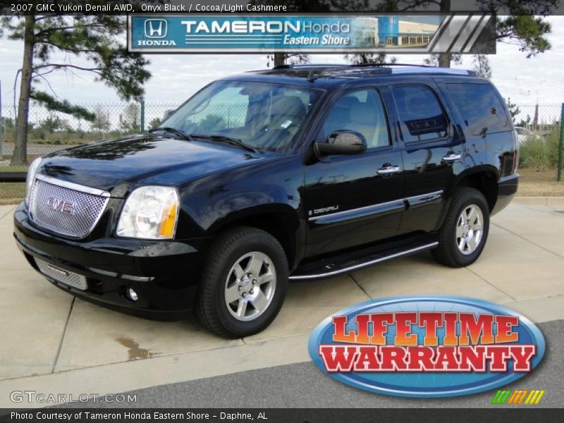 Onyx Black / Cocoa/Light Cashmere 2007 GMC Yukon Denali AWD