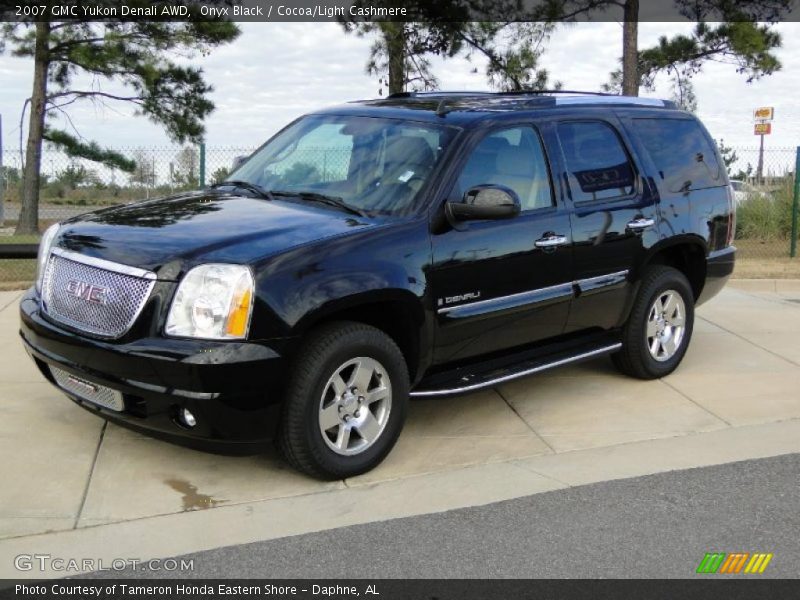 Onyx Black / Cocoa/Light Cashmere 2007 GMC Yukon Denali AWD