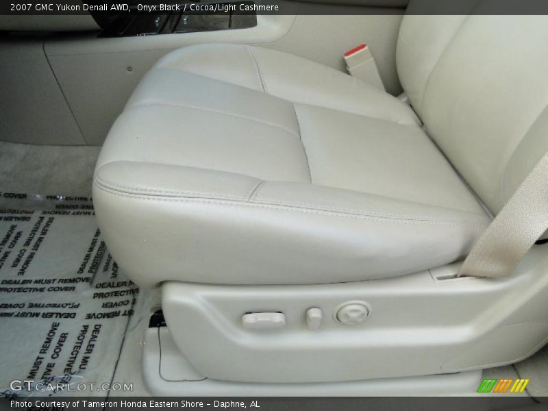 Onyx Black / Cocoa/Light Cashmere 2007 GMC Yukon Denali AWD