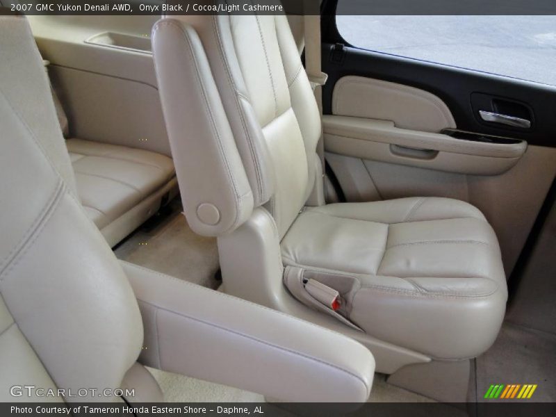 Onyx Black / Cocoa/Light Cashmere 2007 GMC Yukon Denali AWD