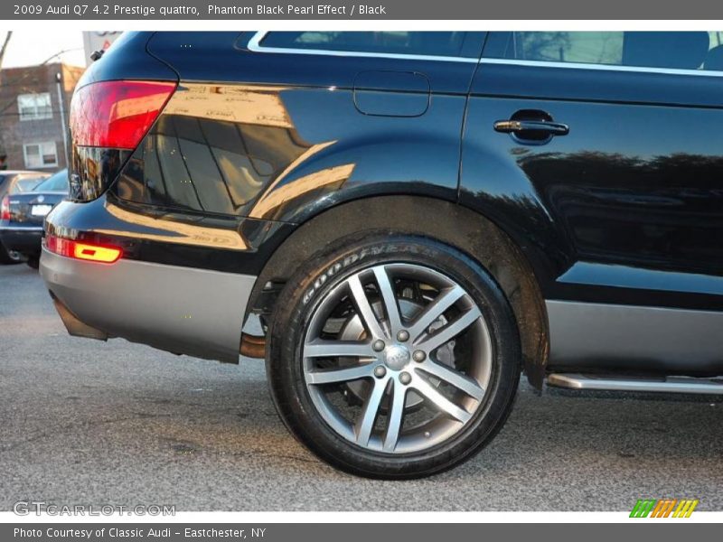 Phantom Black Pearl Effect / Black 2009 Audi Q7 4.2 Prestige quattro