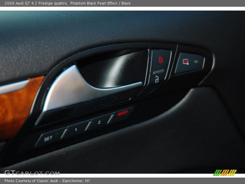 Phantom Black Pearl Effect / Black 2009 Audi Q7 4.2 Prestige quattro