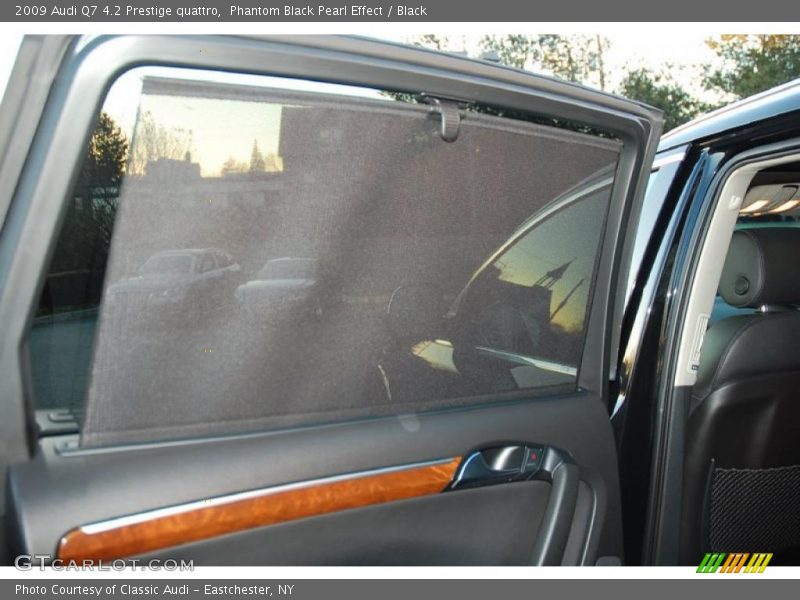 Phantom Black Pearl Effect / Black 2009 Audi Q7 4.2 Prestige quattro