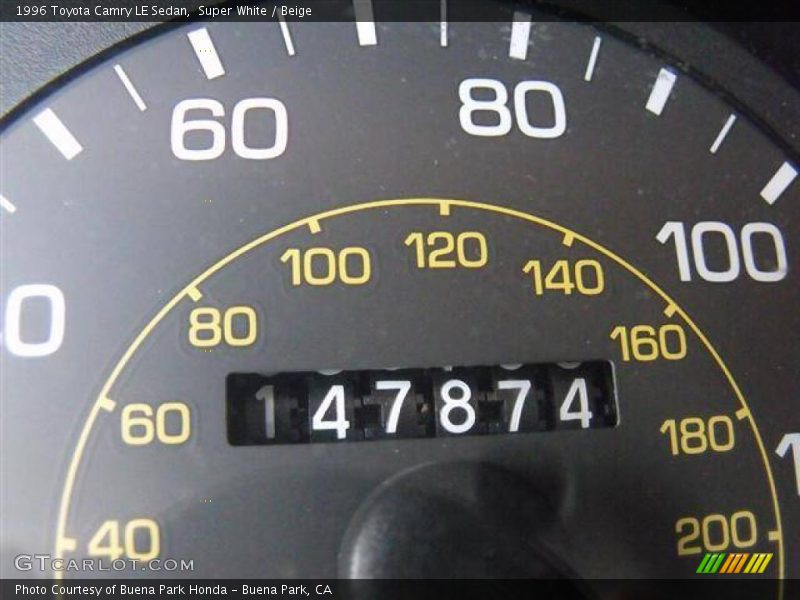 Super White / Beige 1996 Toyota Camry LE Sedan