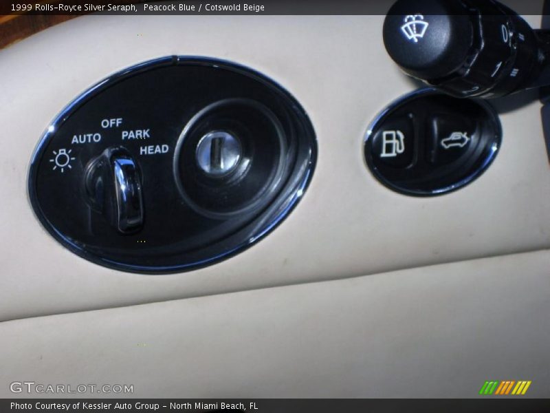 Controls of 1999 Silver Seraph 