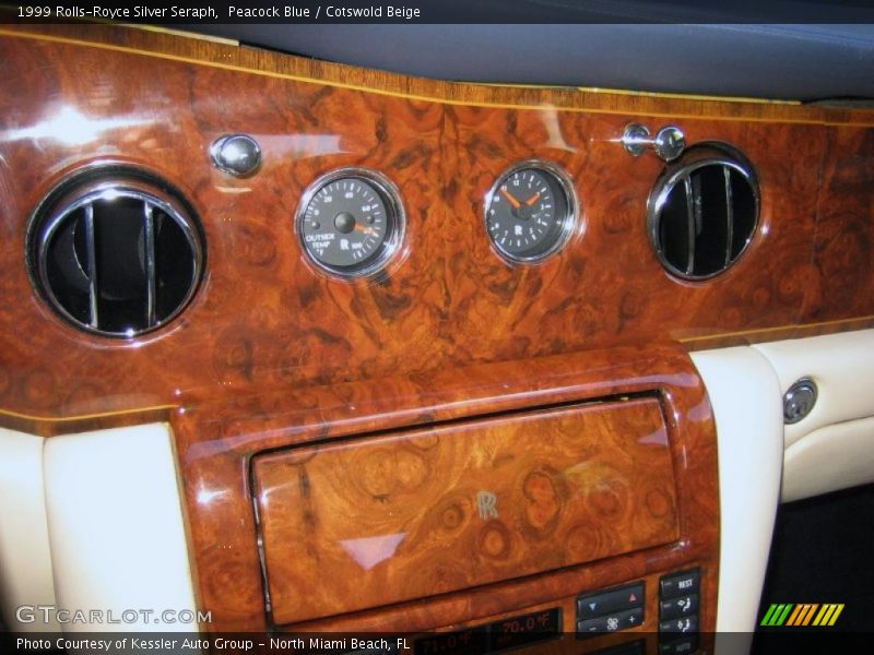  1999 Silver Seraph   Gauges