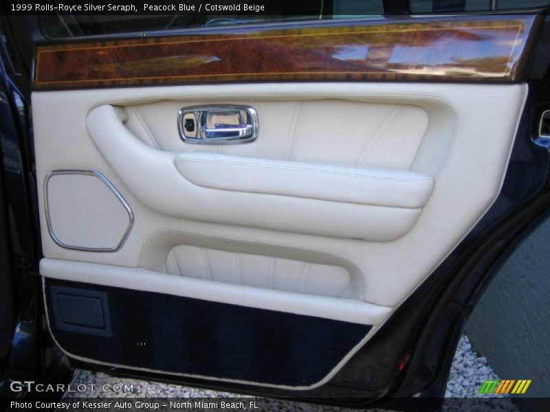 Door Panel of 1999 Silver Seraph 