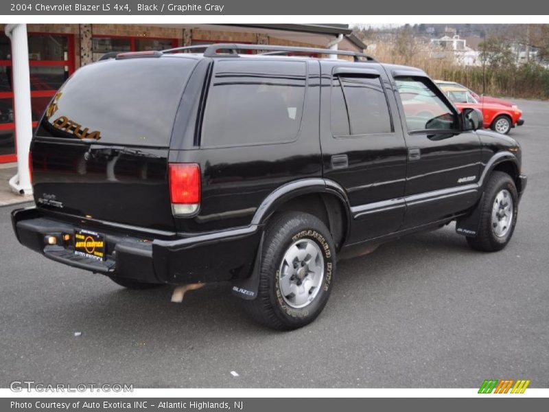 Black / Graphite Gray 2004 Chevrolet Blazer LS 4x4