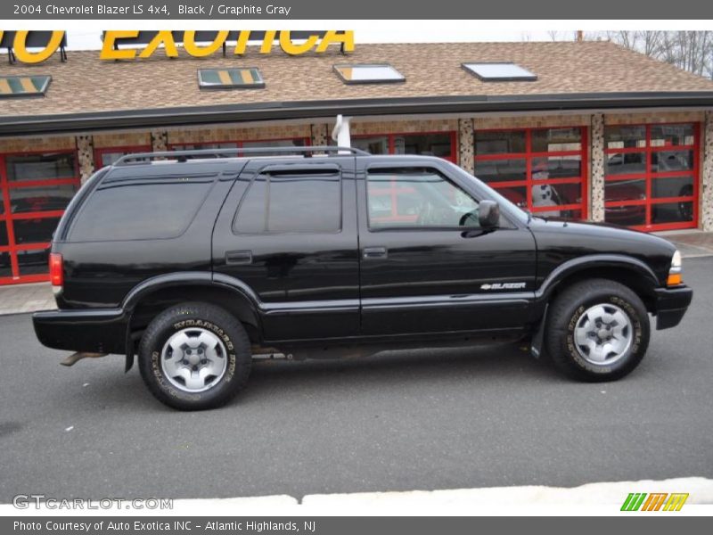 Black / Graphite Gray 2004 Chevrolet Blazer LS 4x4