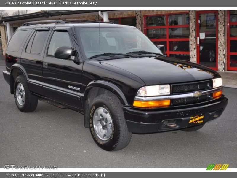 Black / Graphite Gray 2004 Chevrolet Blazer LS 4x4