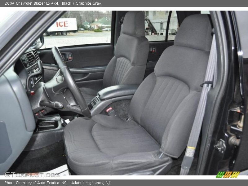 Black / Graphite Gray 2004 Chevrolet Blazer LS 4x4