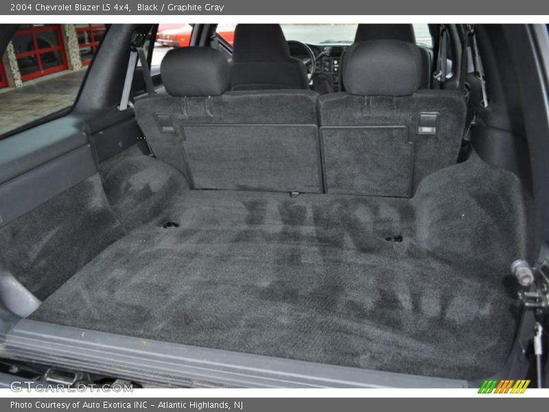 Black / Graphite Gray 2004 Chevrolet Blazer LS 4x4