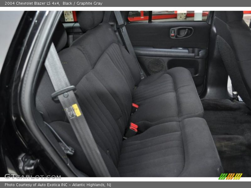 Black / Graphite Gray 2004 Chevrolet Blazer LS 4x4