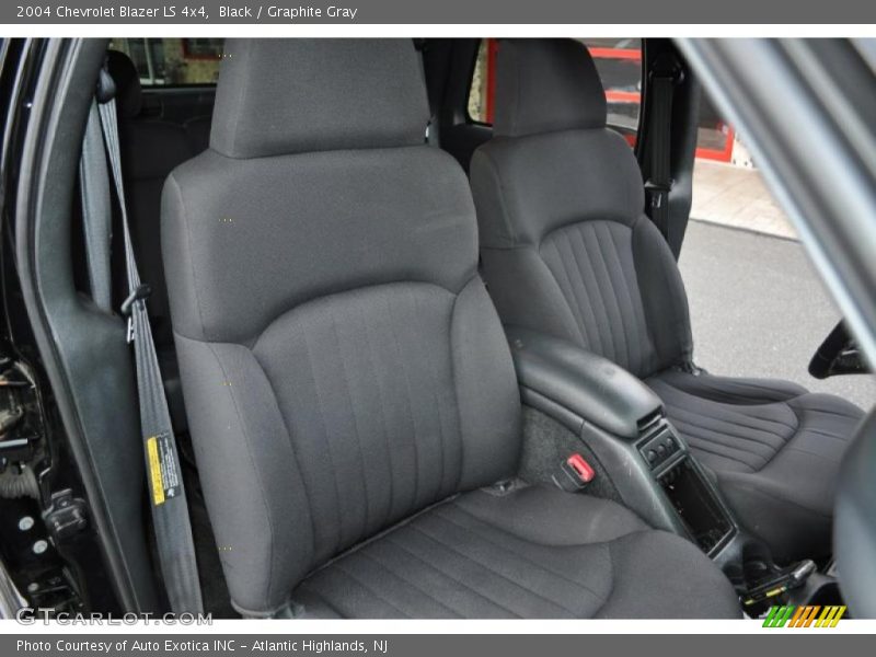 Black / Graphite Gray 2004 Chevrolet Blazer LS 4x4