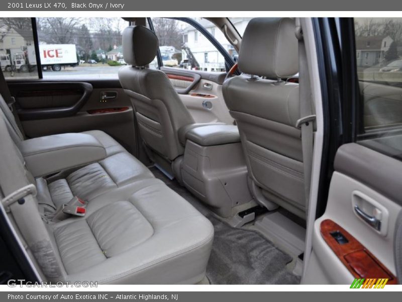 Black Onyx / Ivory 2001 Lexus LX 470