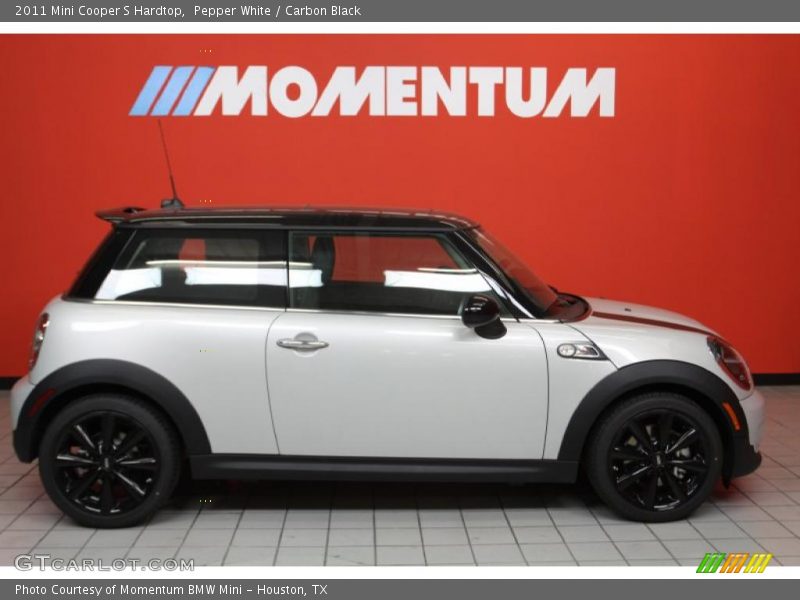 Pepper White / Carbon Black 2011 Mini Cooper S Hardtop