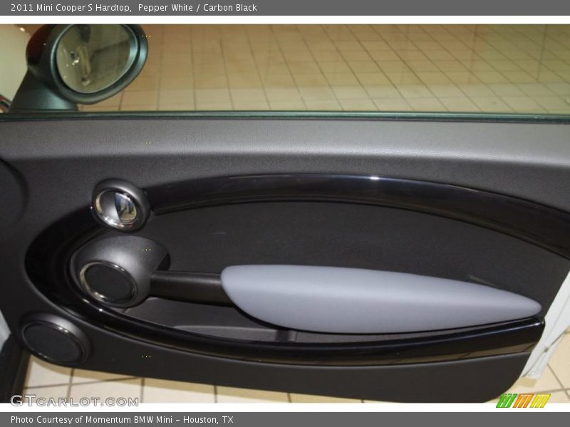 Pepper White / Carbon Black 2011 Mini Cooper S Hardtop