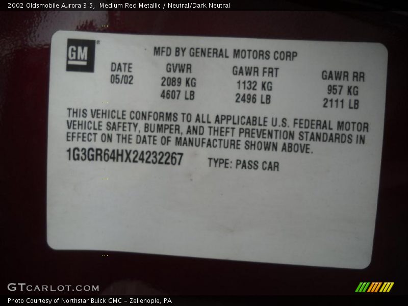 Medium Red Metallic / Neutral/Dark Neutral 2002 Oldsmobile Aurora 3.5