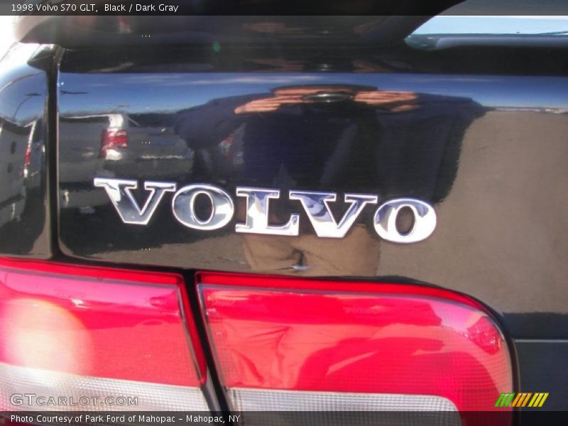  1998 S70 GLT Logo