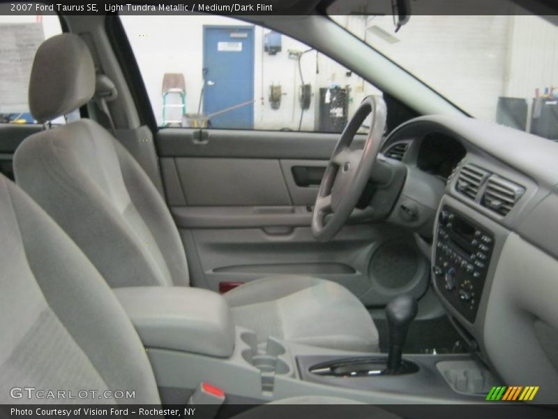 Light Tundra Metallic / Medium/Dark Flint 2007 Ford Taurus SE