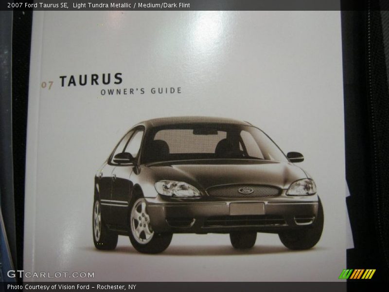 Light Tundra Metallic / Medium/Dark Flint 2007 Ford Taurus SE