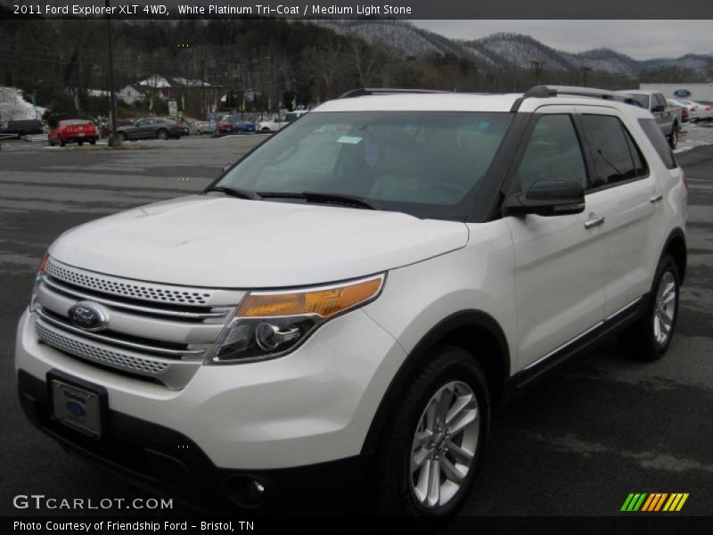 Front 3/4 View of 2011 Explorer XLT 4WD