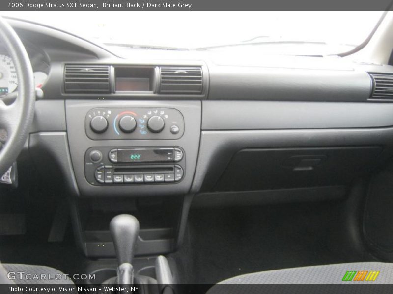 Brilliant Black / Dark Slate Grey 2006 Dodge Stratus SXT Sedan
