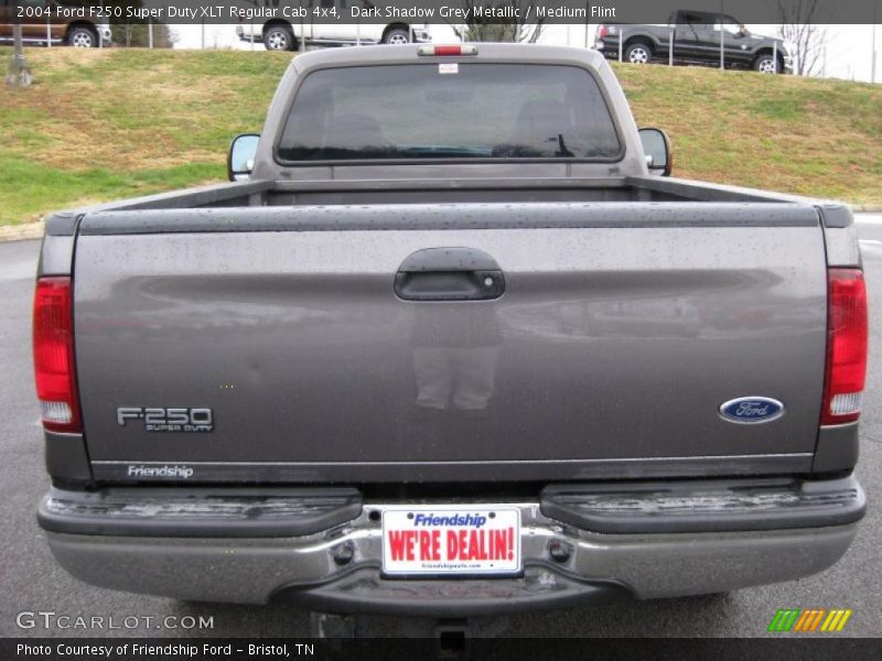 Dark Shadow Grey Metallic / Medium Flint 2004 Ford F250 Super Duty XLT Regular Cab 4x4
