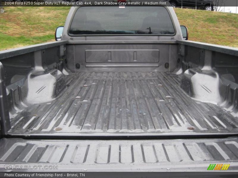 Dark Shadow Grey Metallic / Medium Flint 2004 Ford F250 Super Duty XLT Regular Cab 4x4