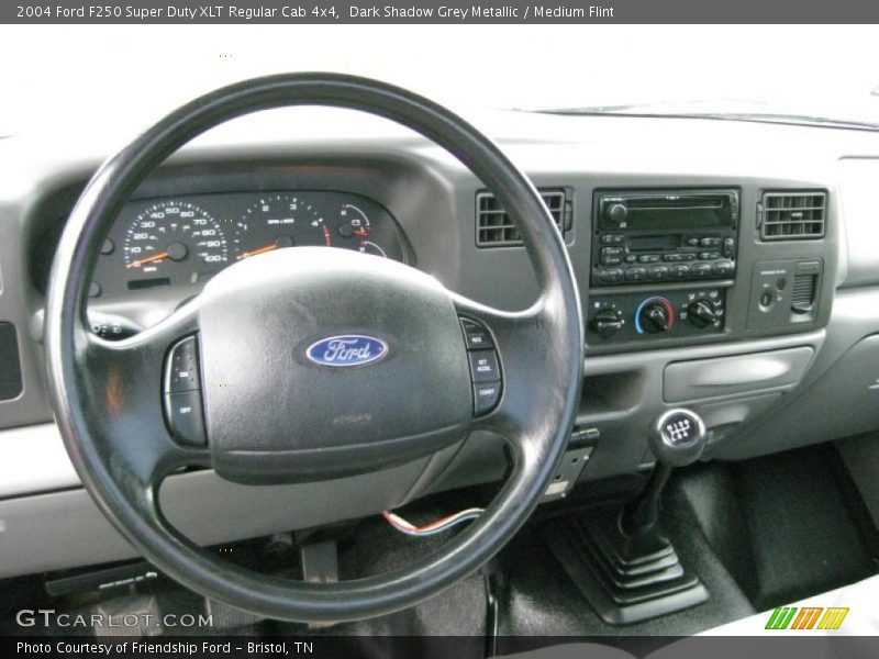 Dashboard of 2004 F250 Super Duty XLT Regular Cab 4x4