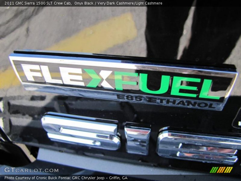  2011 Sierra 1500 SLT Crew Cab Logo