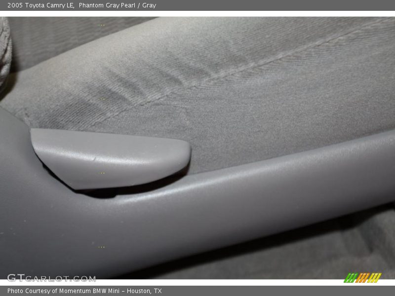 Phantom Gray Pearl / Gray 2005 Toyota Camry LE