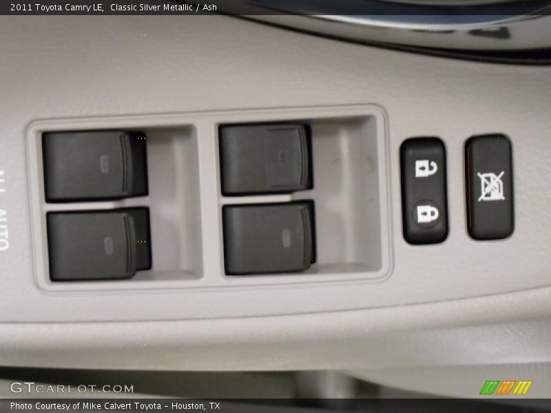 Classic Silver Metallic / Ash 2011 Toyota Camry LE
