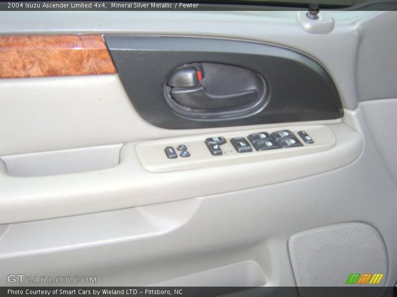 Mineral Silver Metallic / Pewter 2004 Isuzu Ascender Limited 4x4