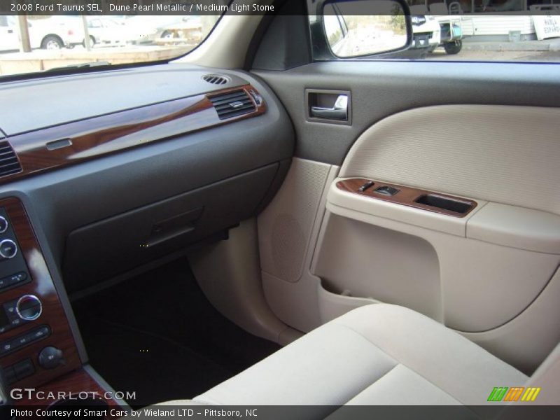 Dune Pearl Metallic / Medium Light Stone 2008 Ford Taurus SEL