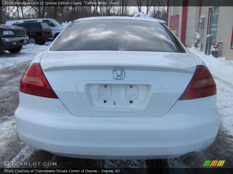 Taffeta White / Ivory 2005 Honda Accord LX Special Edition Coupe