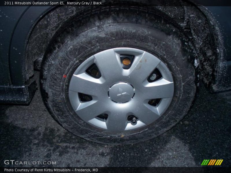 Mercury Gray / Black 2011 Mitsubishi Outlander Sport ES