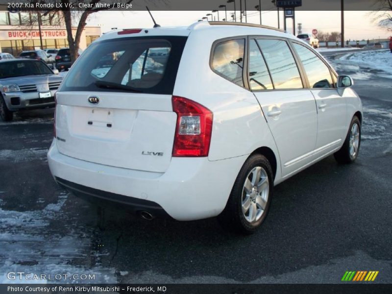 Clear White / Beige 2007 Kia Rondo LX V6