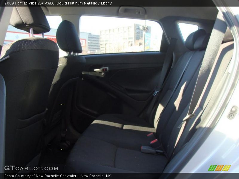 Liquid Platinum Metallic / Ebony 2009 Pontiac Vibe 2.4 AWD