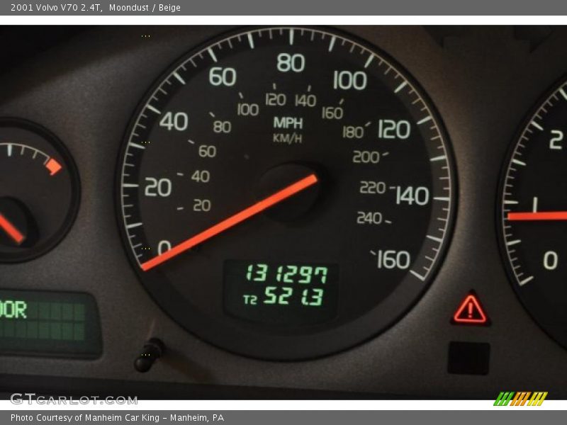 Moondust / Beige 2001 Volvo V70 2.4T