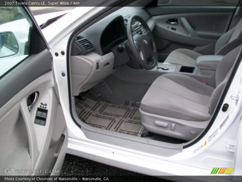 Super White / Ash 2007 Toyota Camry LE