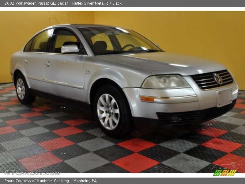 Reflex Silver Metallic / Black 2002 Volkswagen Passat GLS Sedan