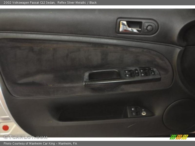 Reflex Silver Metallic / Black 2002 Volkswagen Passat GLS Sedan