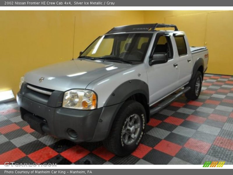 Silver Ice Metallic / Gray 2002 Nissan Frontier XE Crew Cab 4x4