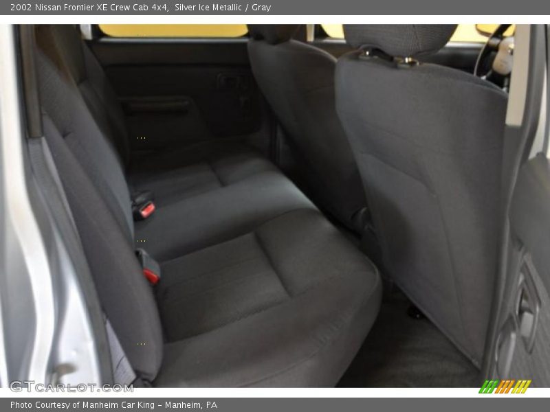 Silver Ice Metallic / Gray 2002 Nissan Frontier XE Crew Cab 4x4