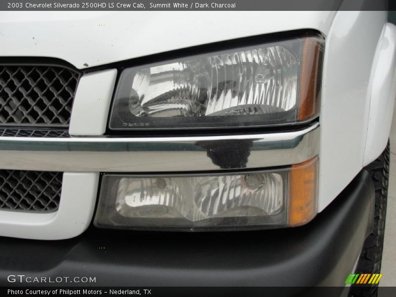 Summit White / Dark Charcoal 2003 Chevrolet Silverado 2500HD LS Crew Cab