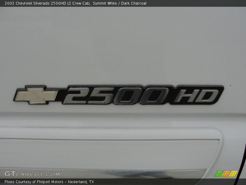 Summit White / Dark Charcoal 2003 Chevrolet Silverado 2500HD LS Crew Cab