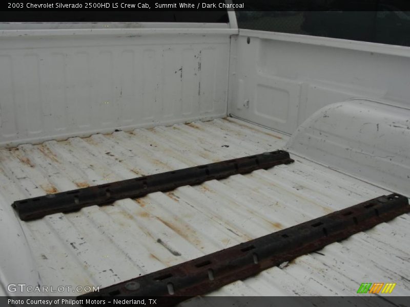 Summit White / Dark Charcoal 2003 Chevrolet Silverado 2500HD LS Crew Cab