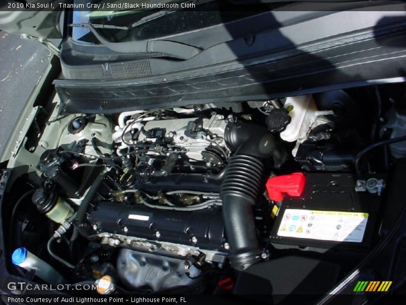 Titanium Gray / Sand/Black Houndstooth Cloth 2010 Kia Soul !